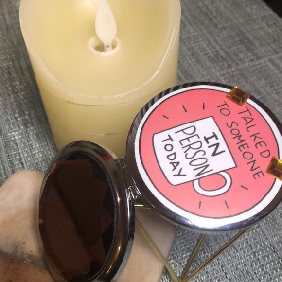 #21sass 💄NWOT Artisan Amber Crystal & Sass Talk Compact Makeup Mirror💄🤷🏼‍♀️ - Picture 6 of 15